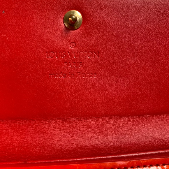 Authentic Louis Vuitton Vernis Wallet - Picture 2 of 15